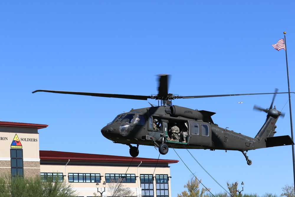 Fort Bliss Soldiers graduate Air Assault Course