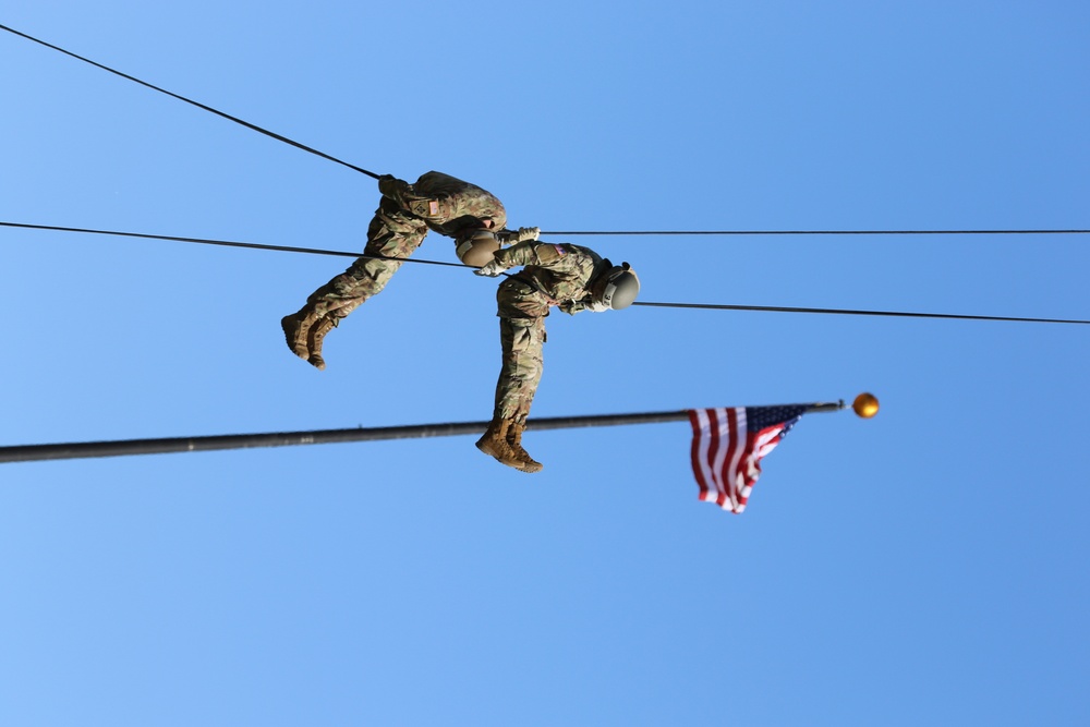 Fort Bliss Soldiers graduate Air Assault Course