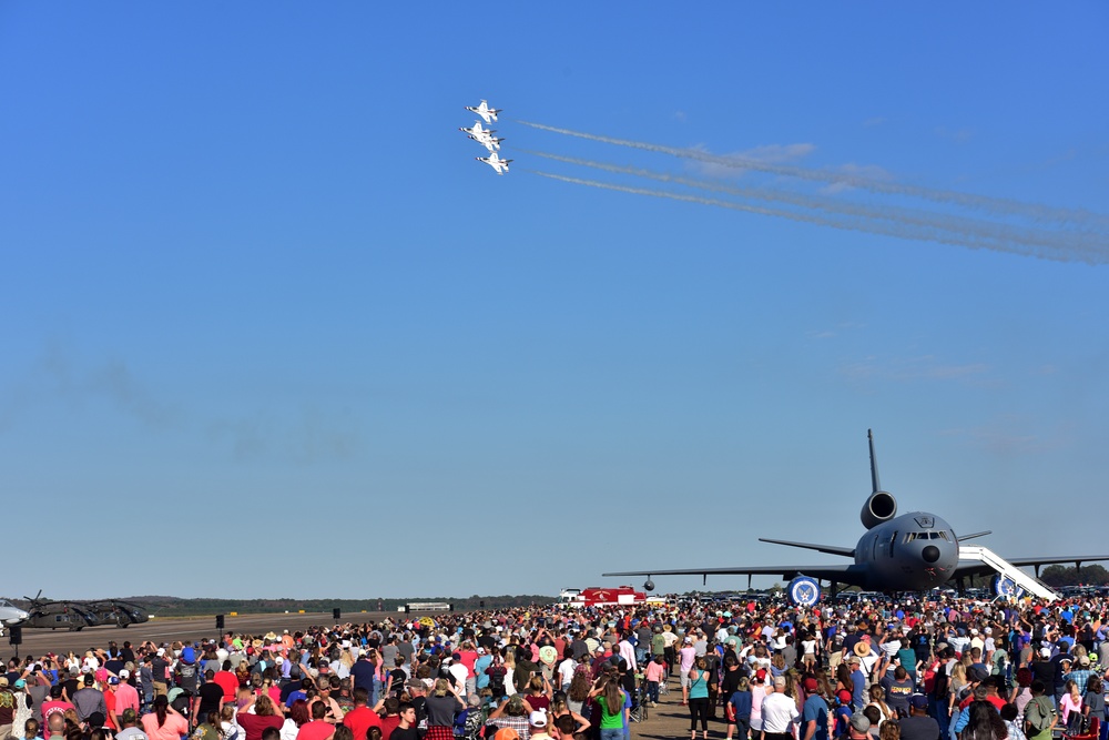 Thunder Over the Rock Air and Space Show
