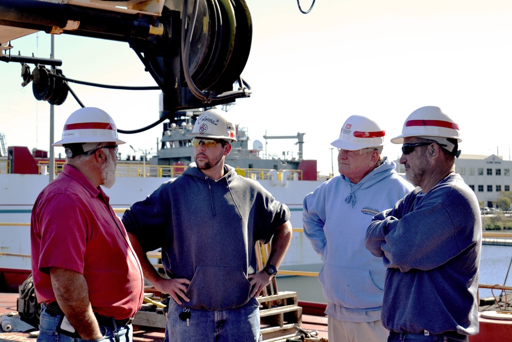 USACE Elizabeth docked to prep for continued labor