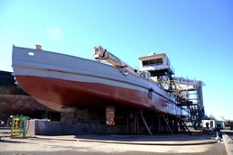 USACE Elizabeth docked to prep for continued labor