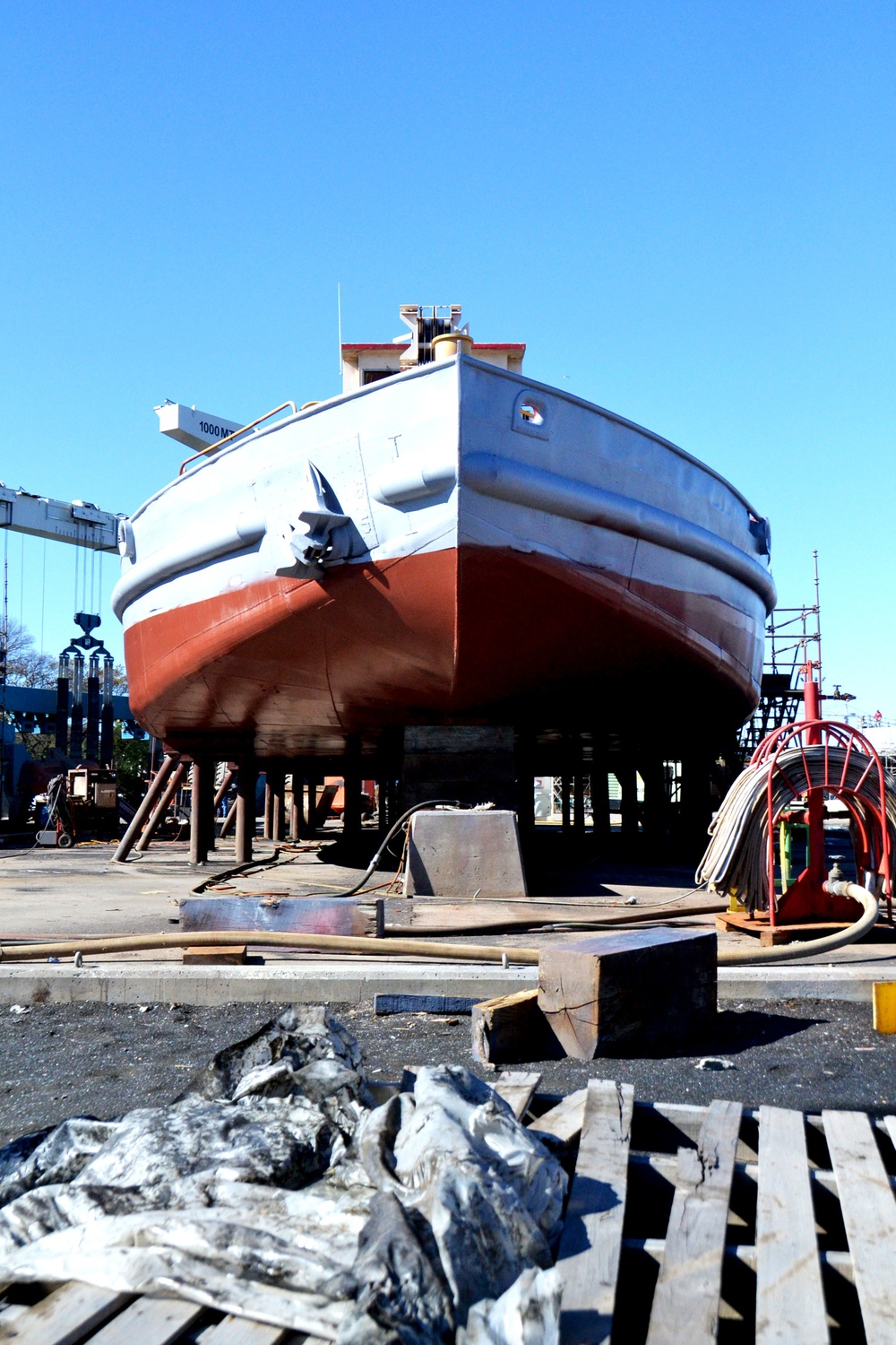 USACE Elizabeth docked to prep for continued labor