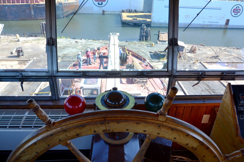 USACE Elizabeth docked to prep for continued labor