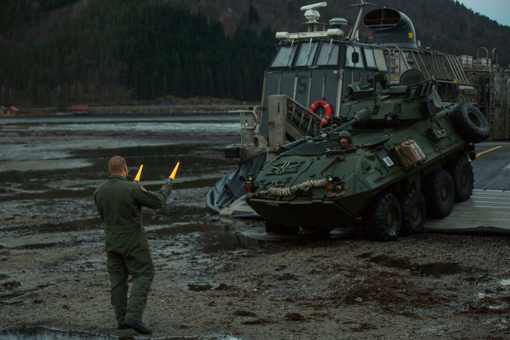 U.S. Marines and Sailors attack the beach during Trident Juncture 2018