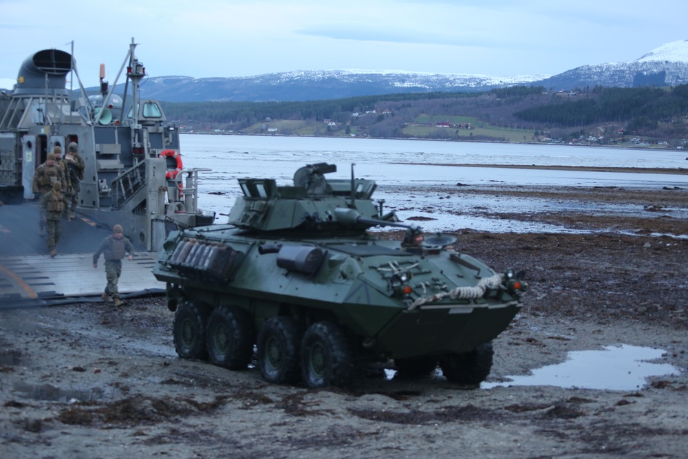 U.S. Marines and Sailors attack the beach during Trident juncture 2018