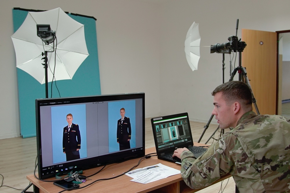 TSC Grafenwoehr takes DA Photos in Zagan, Poland