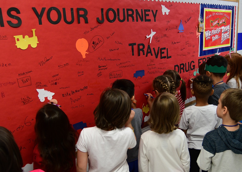 Van Voorhis Elementary students ‘Sock It To Drugs’ during Red Ribbon Week