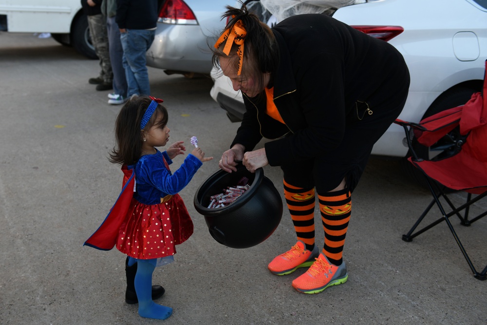 Ellsworth gets spooky