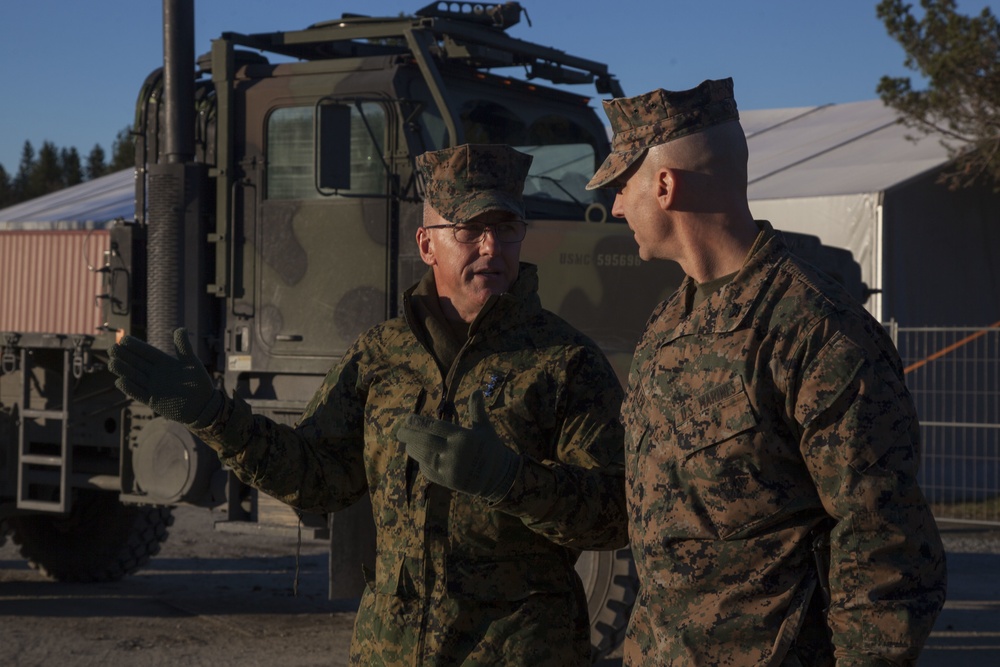 II Marine Expeditionary Force Commanding General visits with Marines of 2nd Marine Logistics Group-Forward in Norway