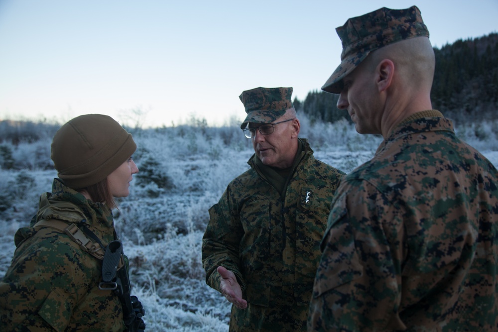 II Marine Expeditionary Force Commanding General visits with Marines of 2nd Marine Logistics Group-Forward in Norway