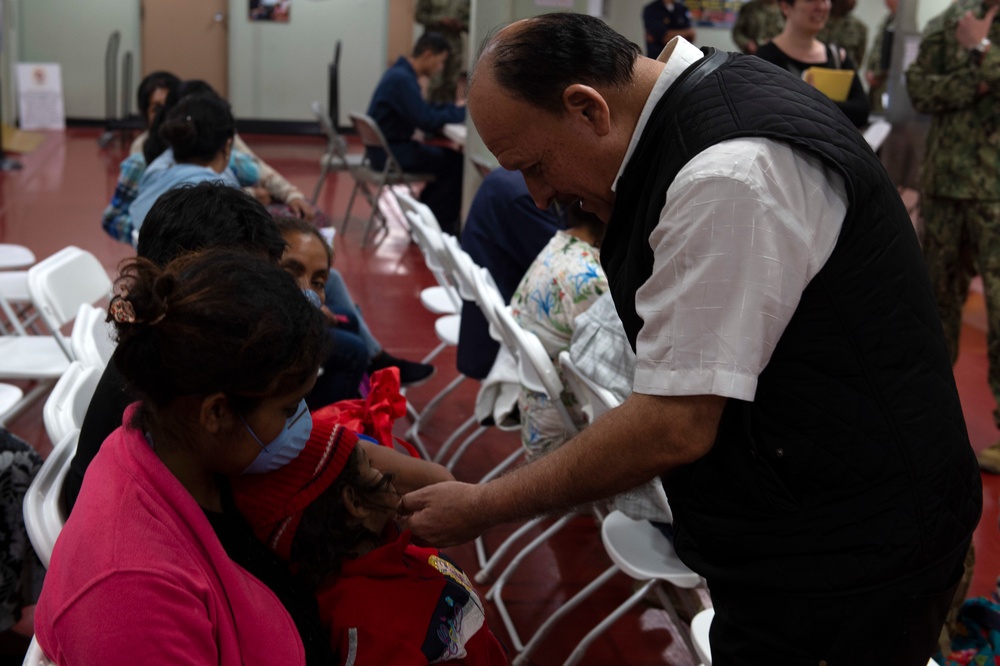 USNS Comfort Personnel Treat Patients at Land Based Medical Sites in Peru