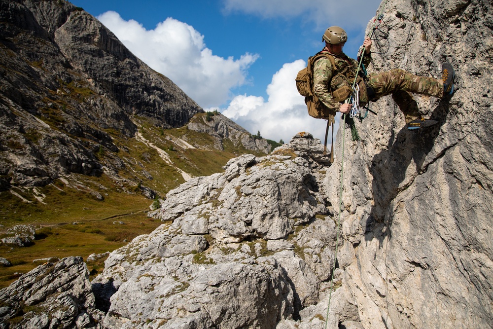 10th SFG(A) conducts mountain warfare training