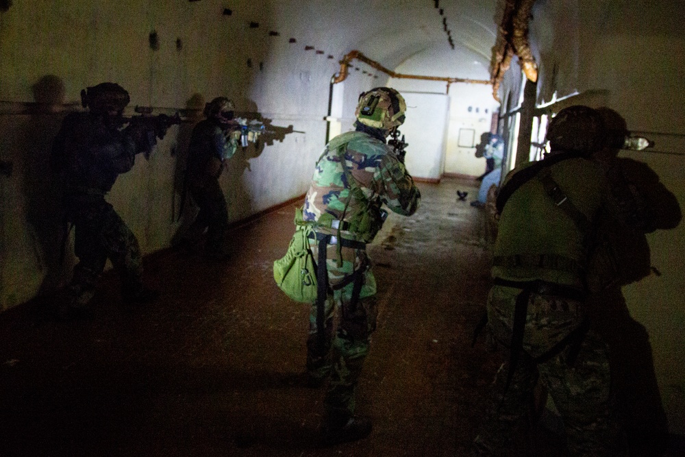 10th SFG(A) conducts mountain warfare training