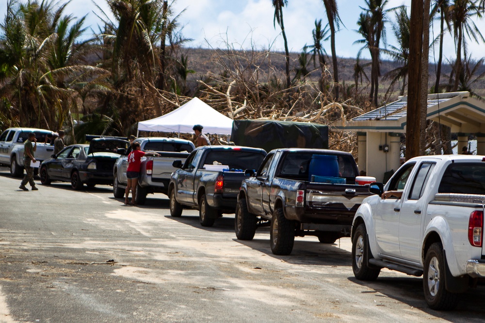 31st MEU, CLB-31 continue Super Typhoon Yutu response