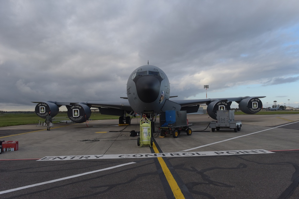 Historical Documentation KC-135 Tail #-0001