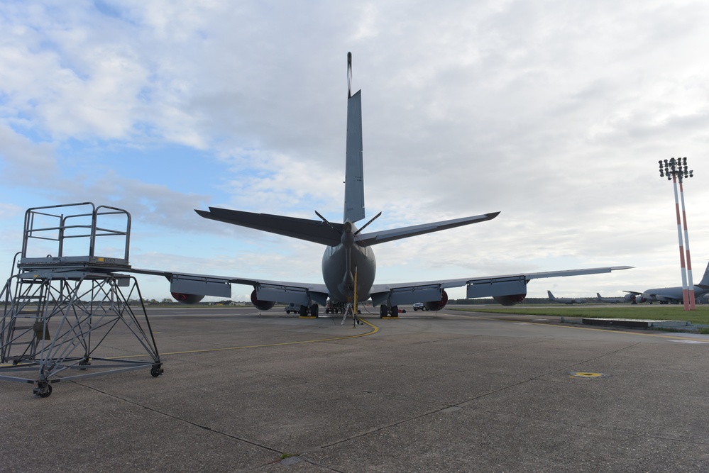 Historical Documentation KC-135 Tail #-0001