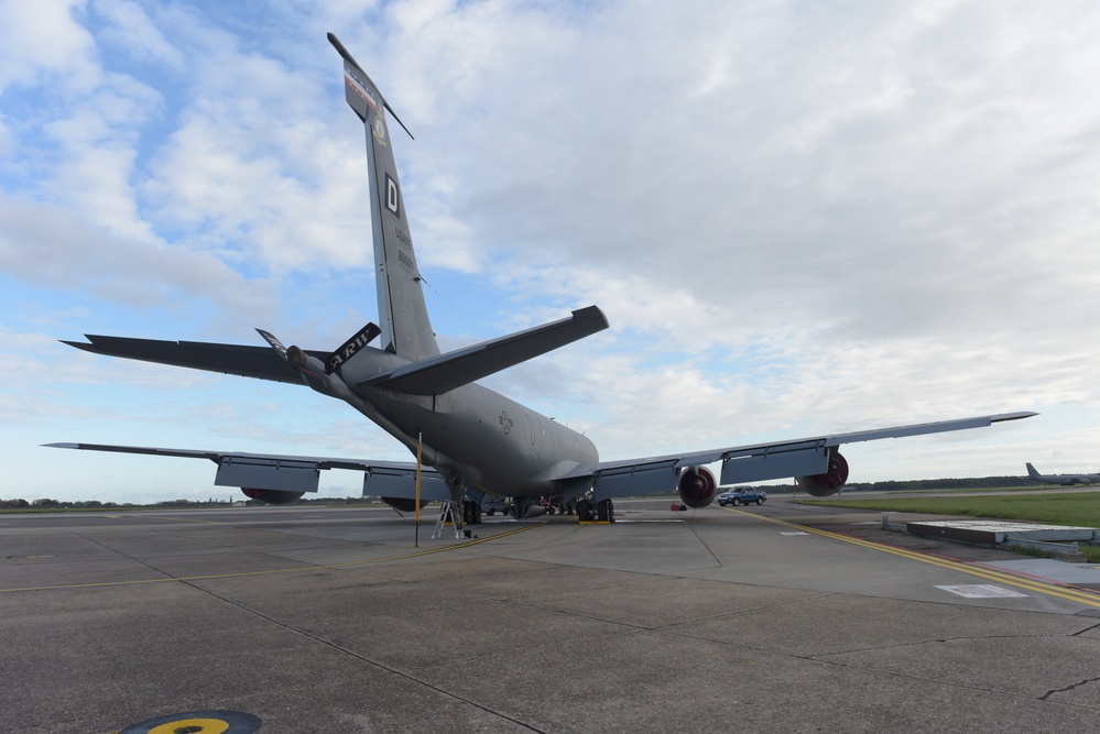 Historical Documentation KC-135 Tail #-0001