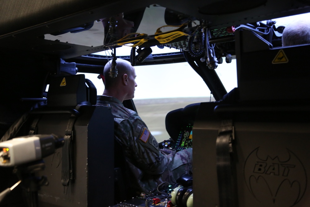 RDECOM CSM visits AMRDEC Facilities