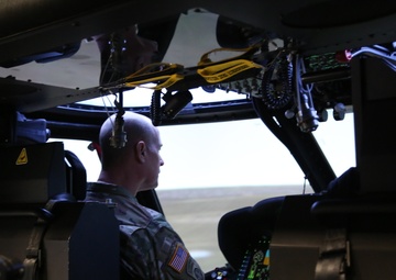 RDECOM CSM visits AMRDEC Facilities