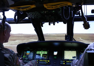 RDECOM Command Sgt. Maj. visits Aviation, Missile Center Facilities