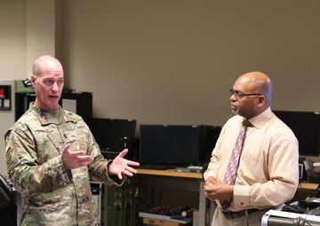 RDECOM Command Sgt. Maj visits Aviation, Missile Center