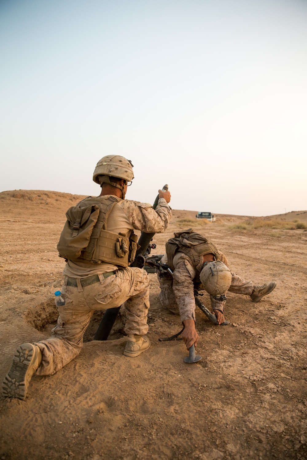 U.S. Marines Support Coalition Operations to Defeat ISIS in Syria