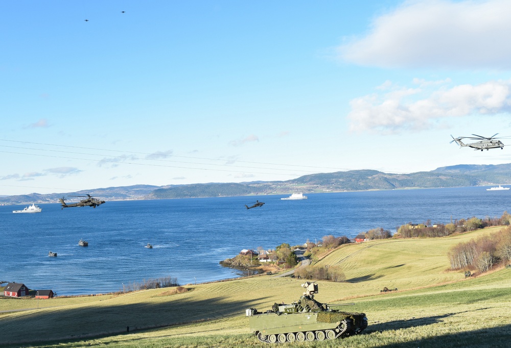Trident Juncture 2018 - Oct 30 - Distinguished Visitor Day