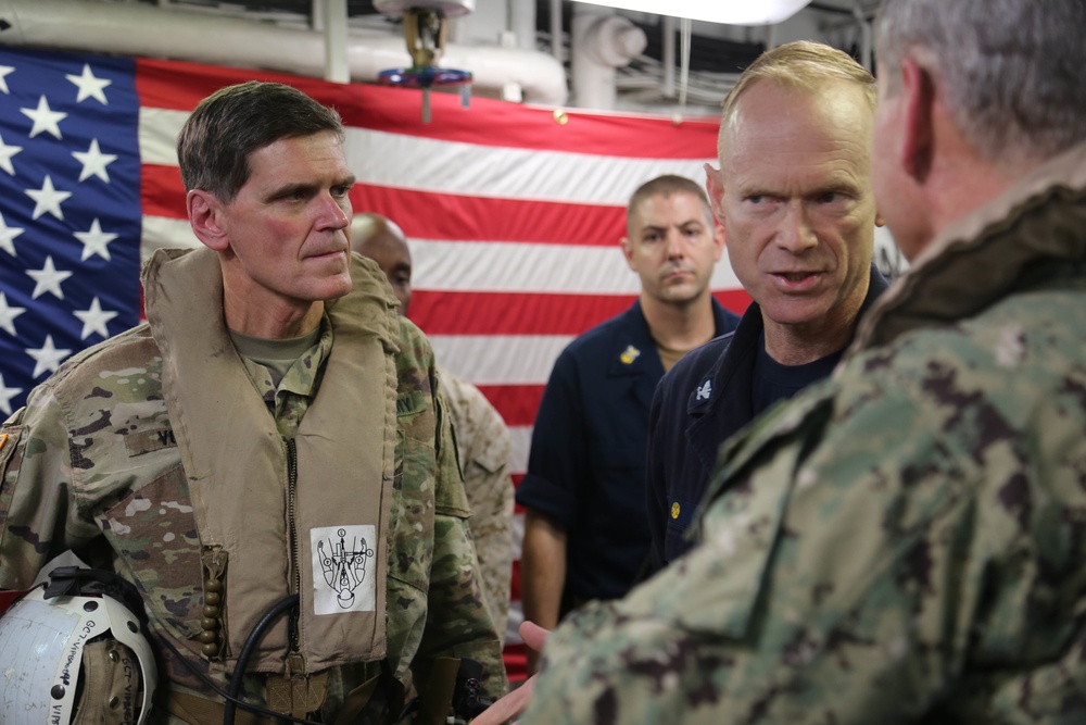 CENTCOM visit to USS Essex