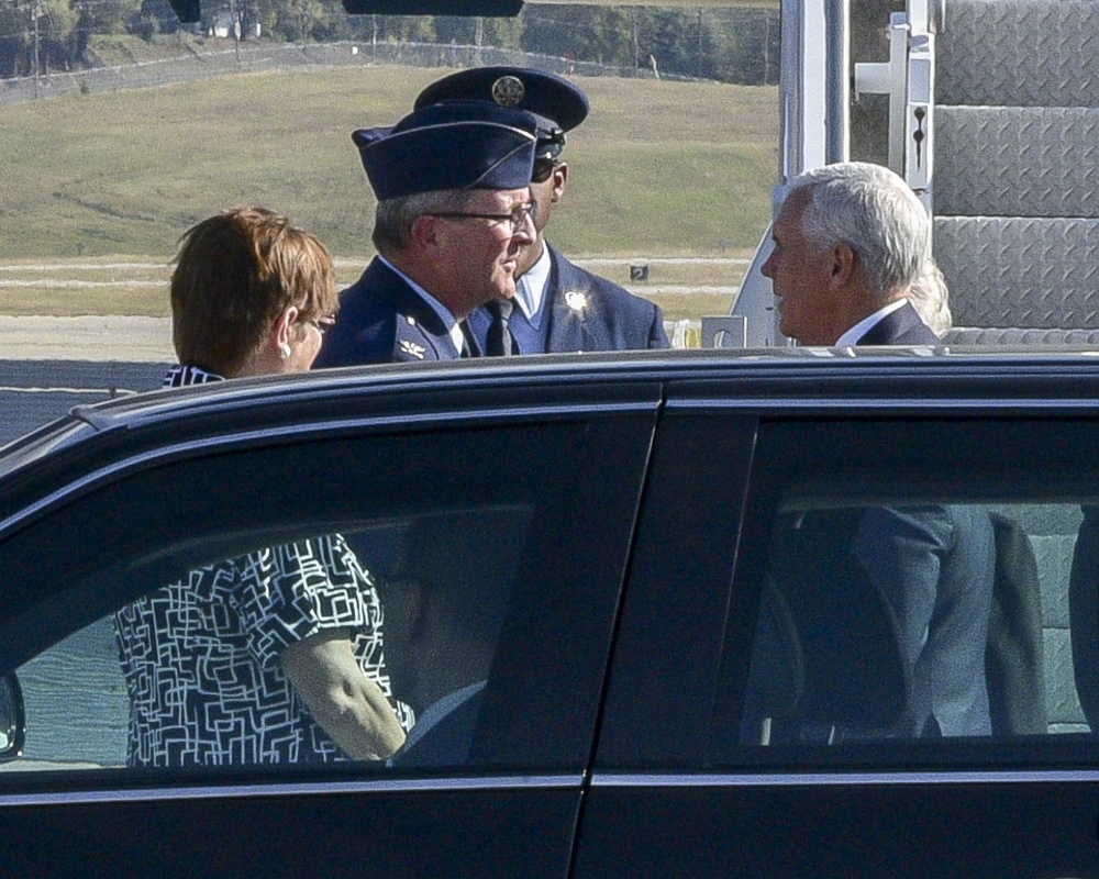 Col. Scott Grant Greets Vice President Pence