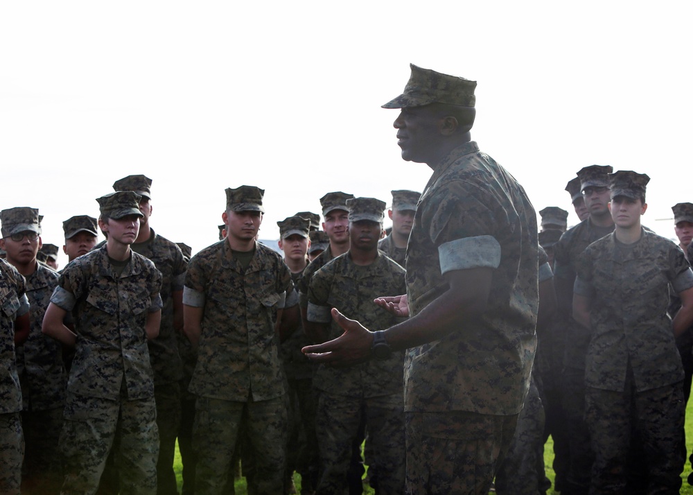 Sgt. Maj. Green greets 3rd MAW