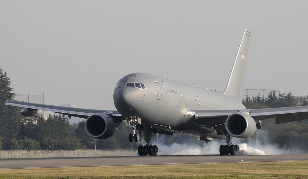 A Boeing KC-46 visits to Yokota