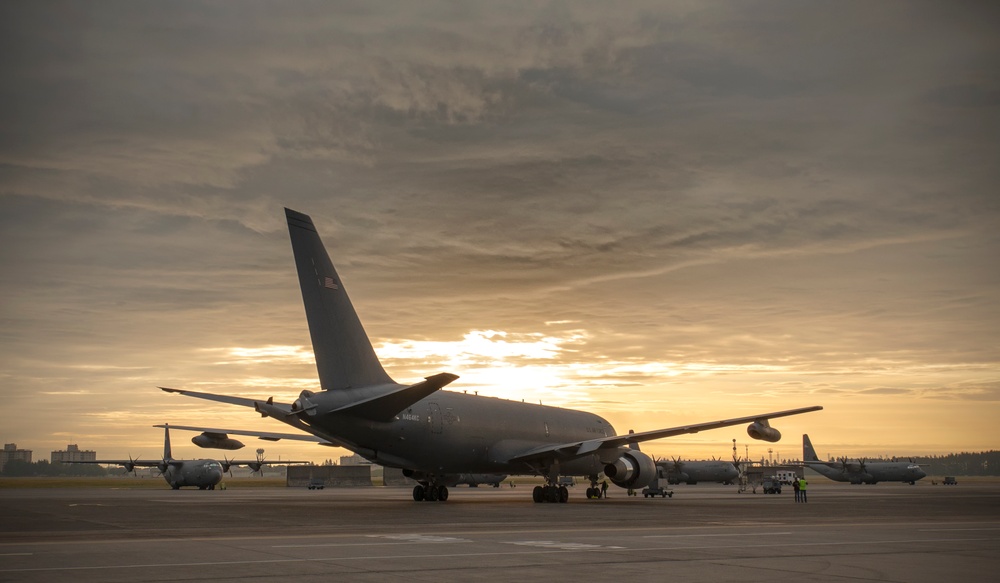 A Boeing KC-46 visits to Yokota