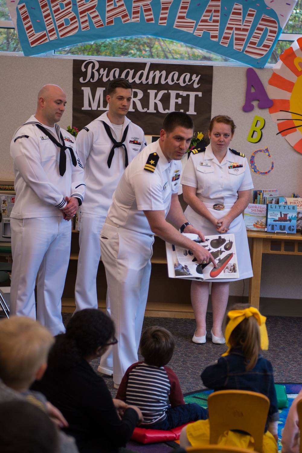 USS Louisiana Sailors Read to Children