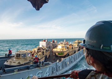 USS Fort McHenry well deck operations