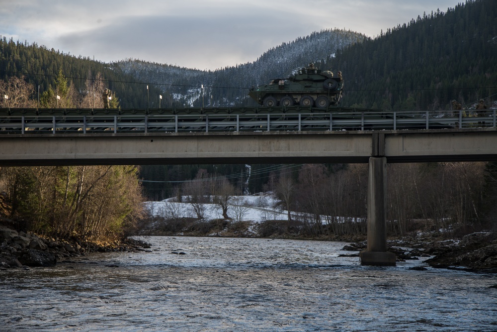 2nd Light Armored Reconnaissance and Norwegian Soldiers Cross Bridge Built by 8th Engineer Support Battalion