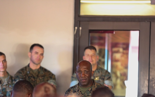 Sgt. Maj. Green greets MCAS Miramar