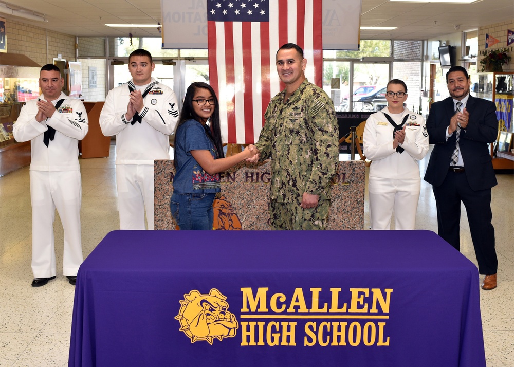 South Texas High School hosts Oath of Enlistment of Future Sailor