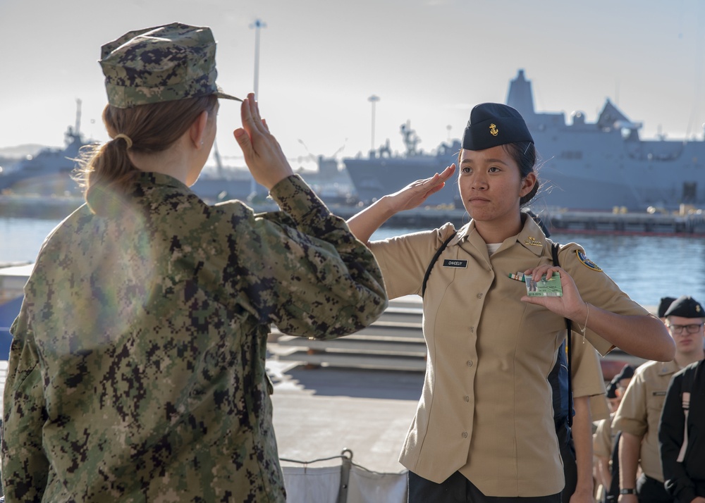 Patrick Henry High School Students Tour USS Bonhomme Richard