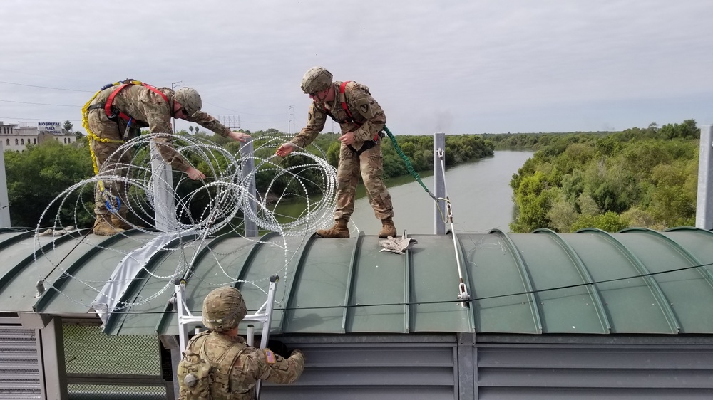 Hidalgo Texas Port of Entry Concertina Wire Deployment