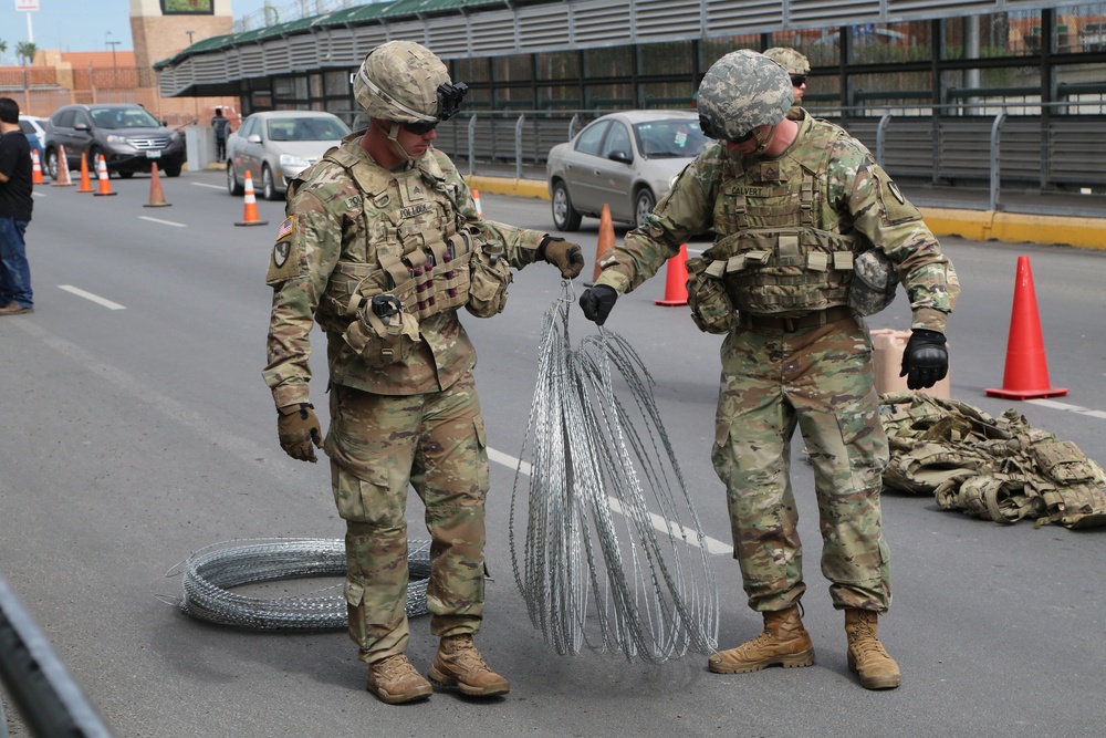 Hidalgo Texas Port of Entry Concertina Wire Deployment