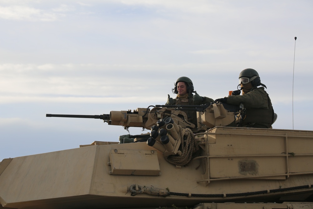 Trident Juncture 18 - U.S. Marines advance on Folldal