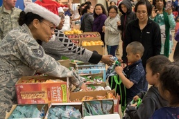 Emmonak welcomes Santa to town