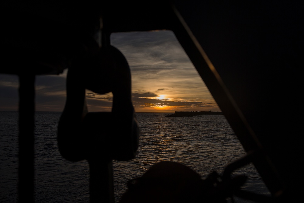 31st MEU, CLB-31 Marines arrive aboard Ashland to aid Yutu relief efforts