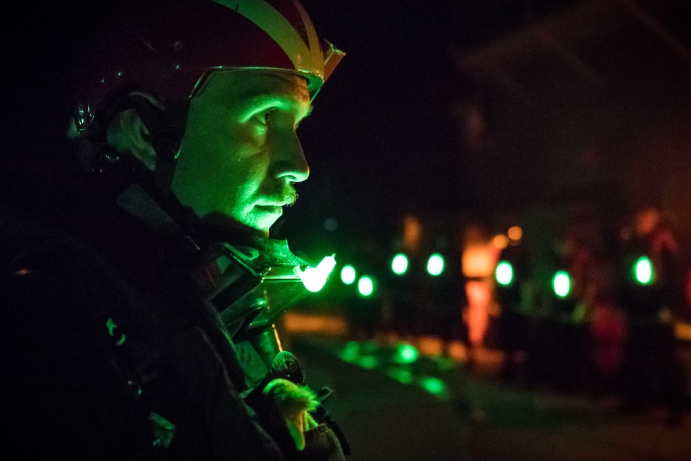 USS Jason Dunham Search and Rescue