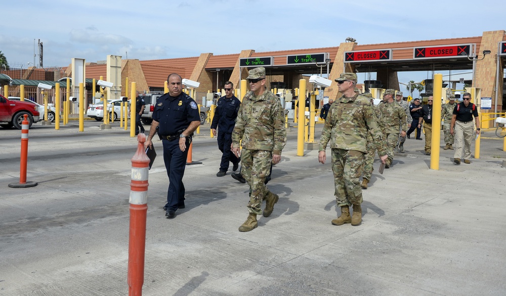 Lt. Gen. Jeffery Buchanan conducts border entry point survey