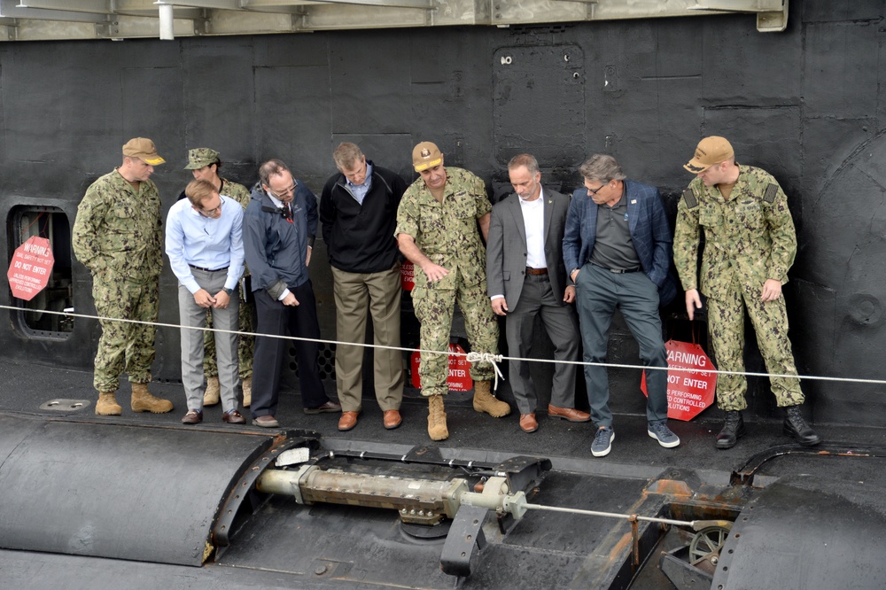 Secretary of Energy Visits USS John Warner (SSN 785)