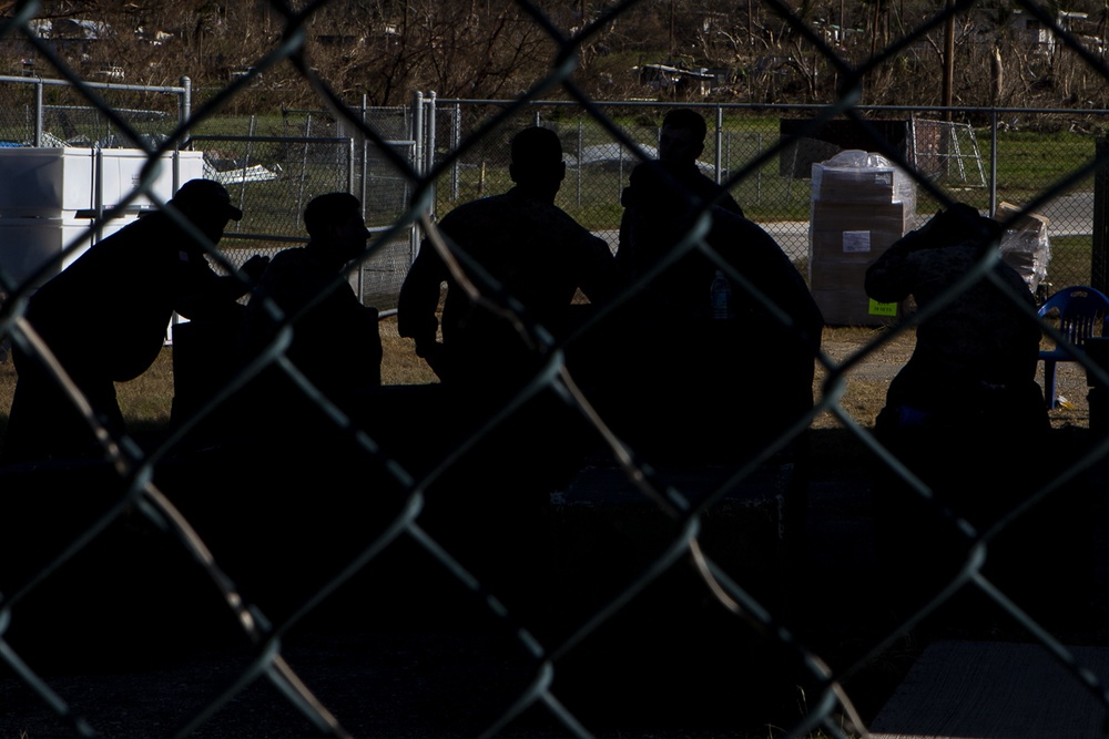 31st MEU, CLB-31 provide muscle for FEMA-directed relief efforts on Tinian