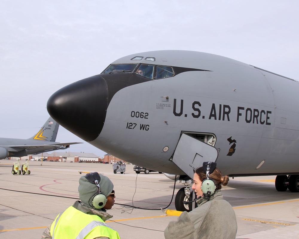 KC-135 crew chiefs