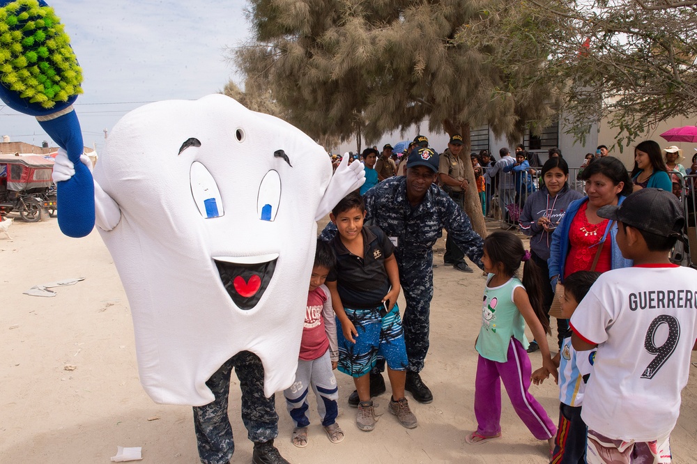 USNS Comfort Personnel Treat Patients at Land Based Medical Sites in Peru