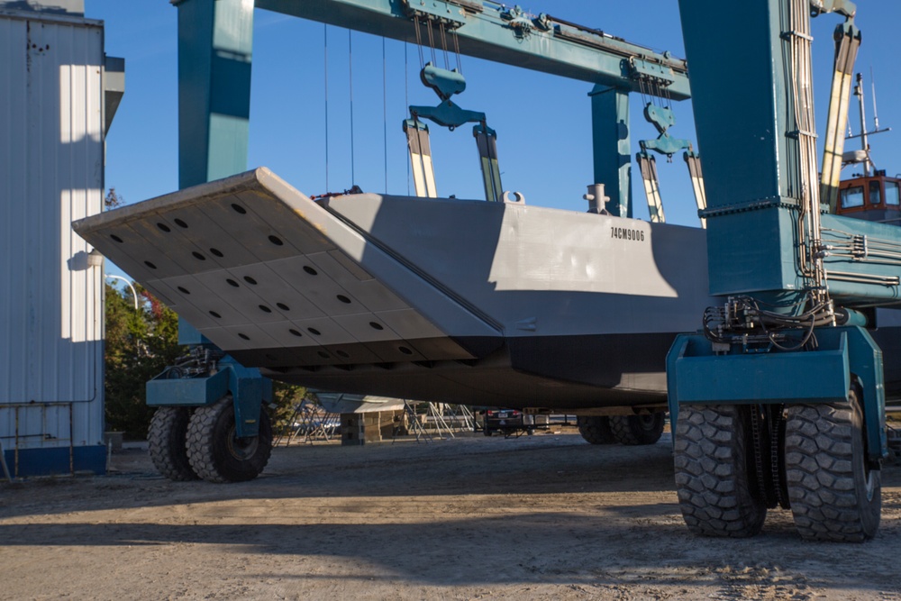 MCAS Cherry Point Navy Boat Docks conducts annual maintenance on 75-foot mechanized landing craft